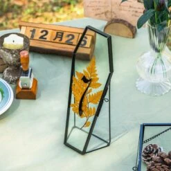 Brass Gold Tabletop Vintage Frame Geometric Ornament Plant Specimen Clip Modern Decor Card Holder 5X7" Reception