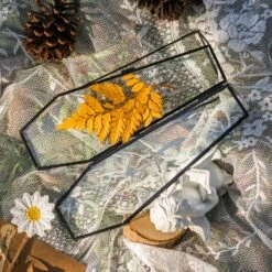 Brass Gold Tabletop Vintage Frame Geometric Ornament Plant Specimen Clip Modern Decor Card Holder 5X7" Reception -Terrarium Plant Hub G01A0337