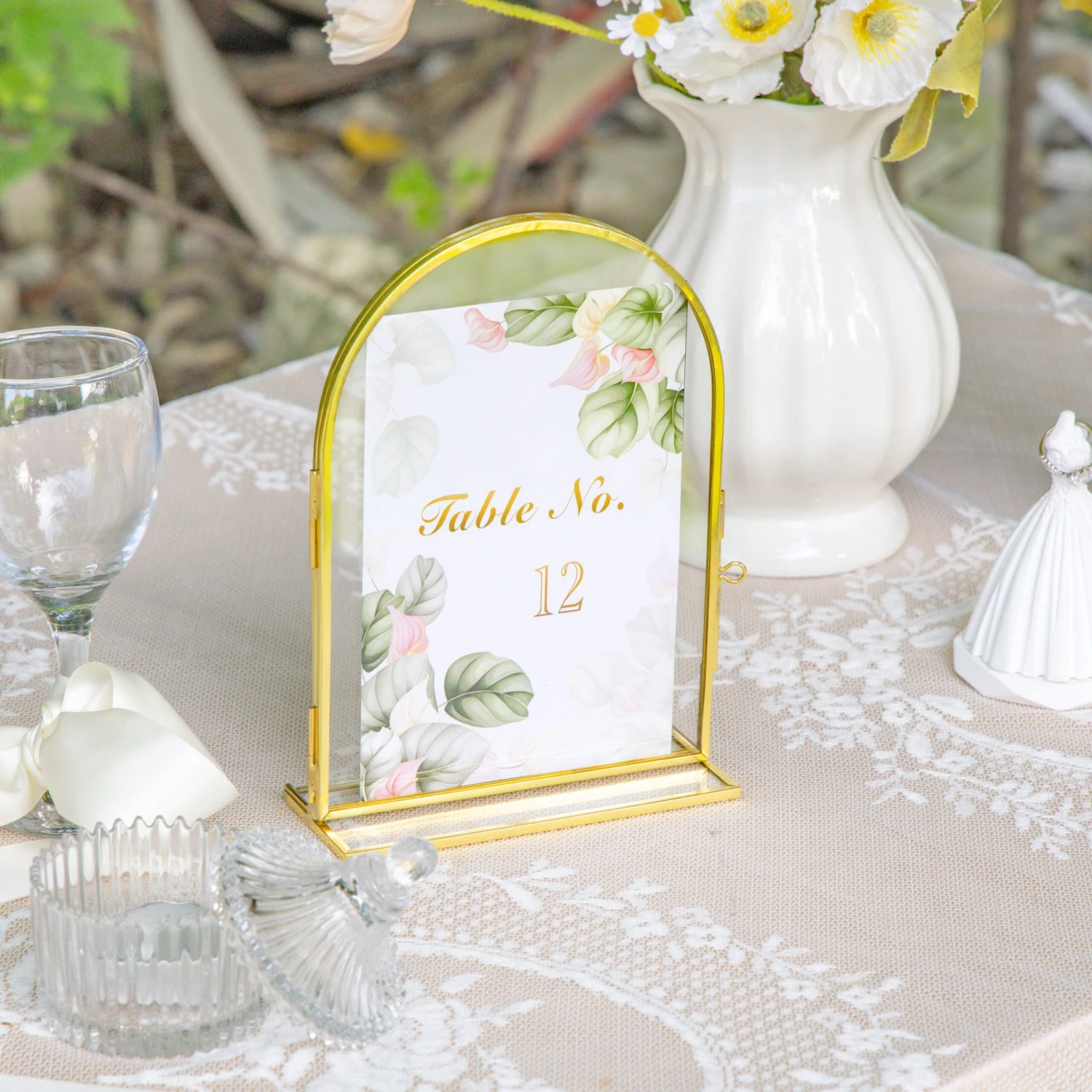 5x7'' Arched Brass And Double Glass Frame, For Pressed Flowers, Table Number Holder 5 5x7'' Arched Brass And Double Glass Frame, For Pressed Flowers, Table Number Holder - Image 3