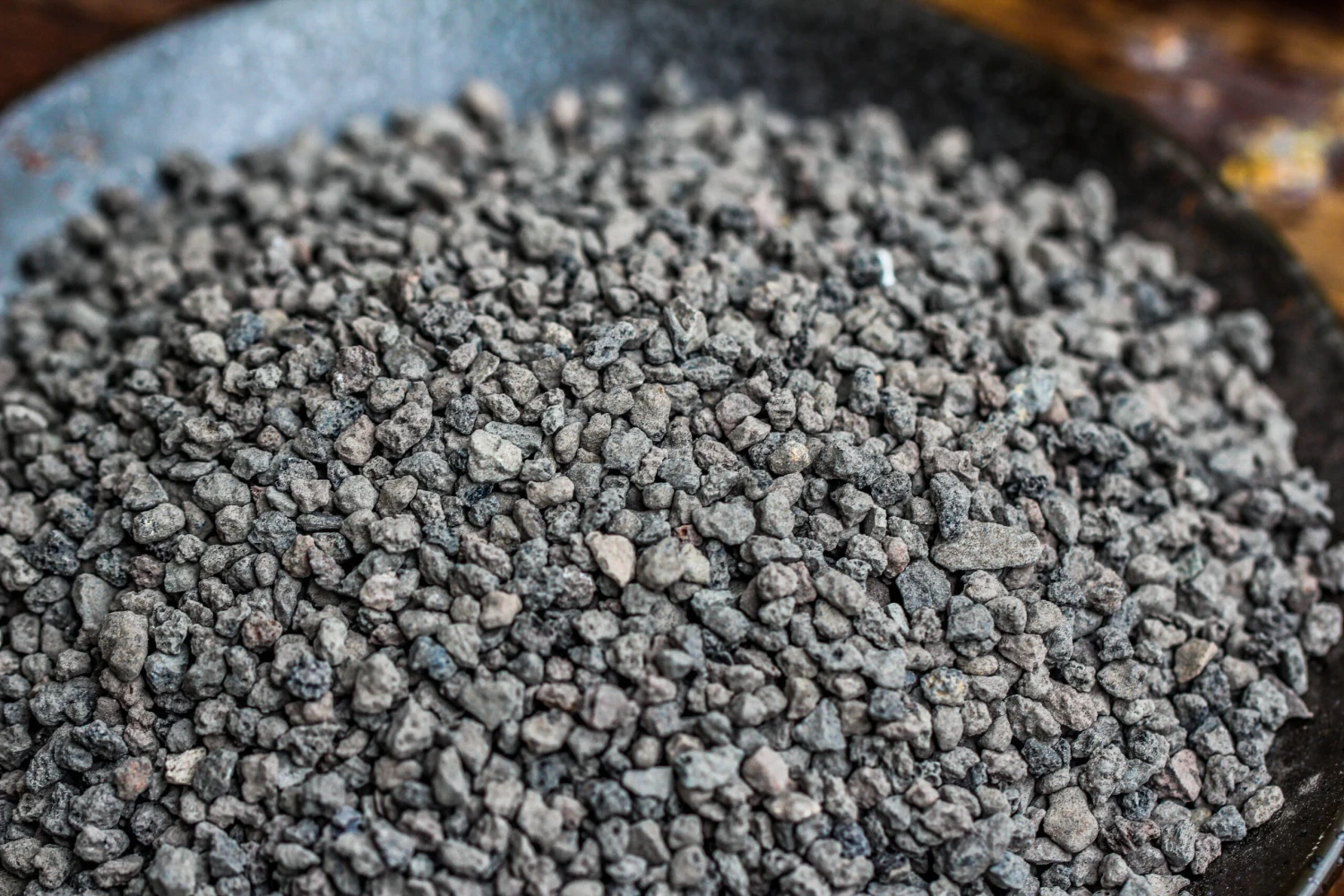 Porous Black Horticultural Lava Rocks, For Terrarium Drainage Control, The Bottom Layer Of The Moss Terrarium 8 Porous Black Horticultural Lava Rocks, For Terrarium Drainage Control, The Bottom Layer Of The Moss Terrarium - Image 6