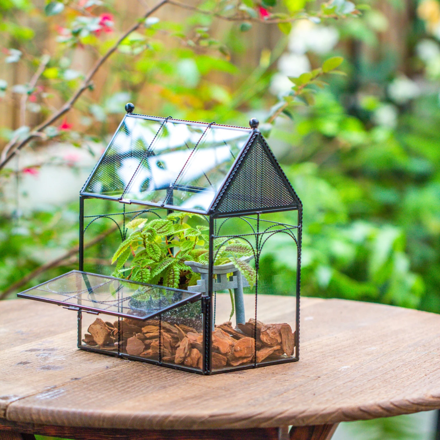 NCYP Vintage House Shape Glass Geometric Terrarium, With Side Door, With Mesh Vent Holes For Small Insects Pet 7 NCYP Vintage House Shape Glass Geometric Terrarium, With Side Door, With Mesh Vent Holes For Small Insects Pet - Image 5